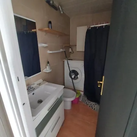 Estudio Lägenhet